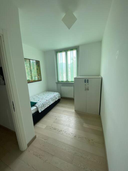 Maison Minu Lägenhet Porto Ceresio Exteriör bild