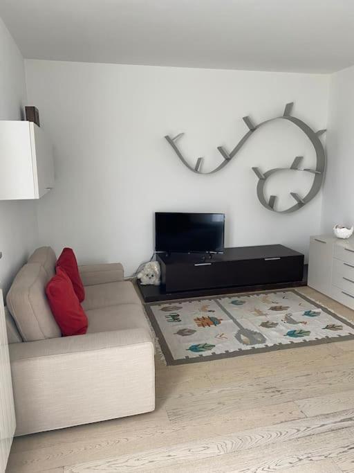 Maison Minu Lägenhet Porto Ceresio Exteriör bild