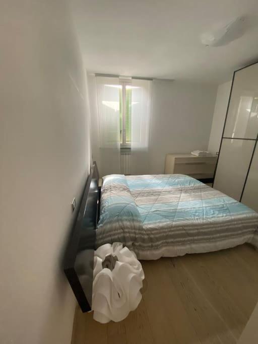 Maison Minu Lägenhet Porto Ceresio Exteriör bild